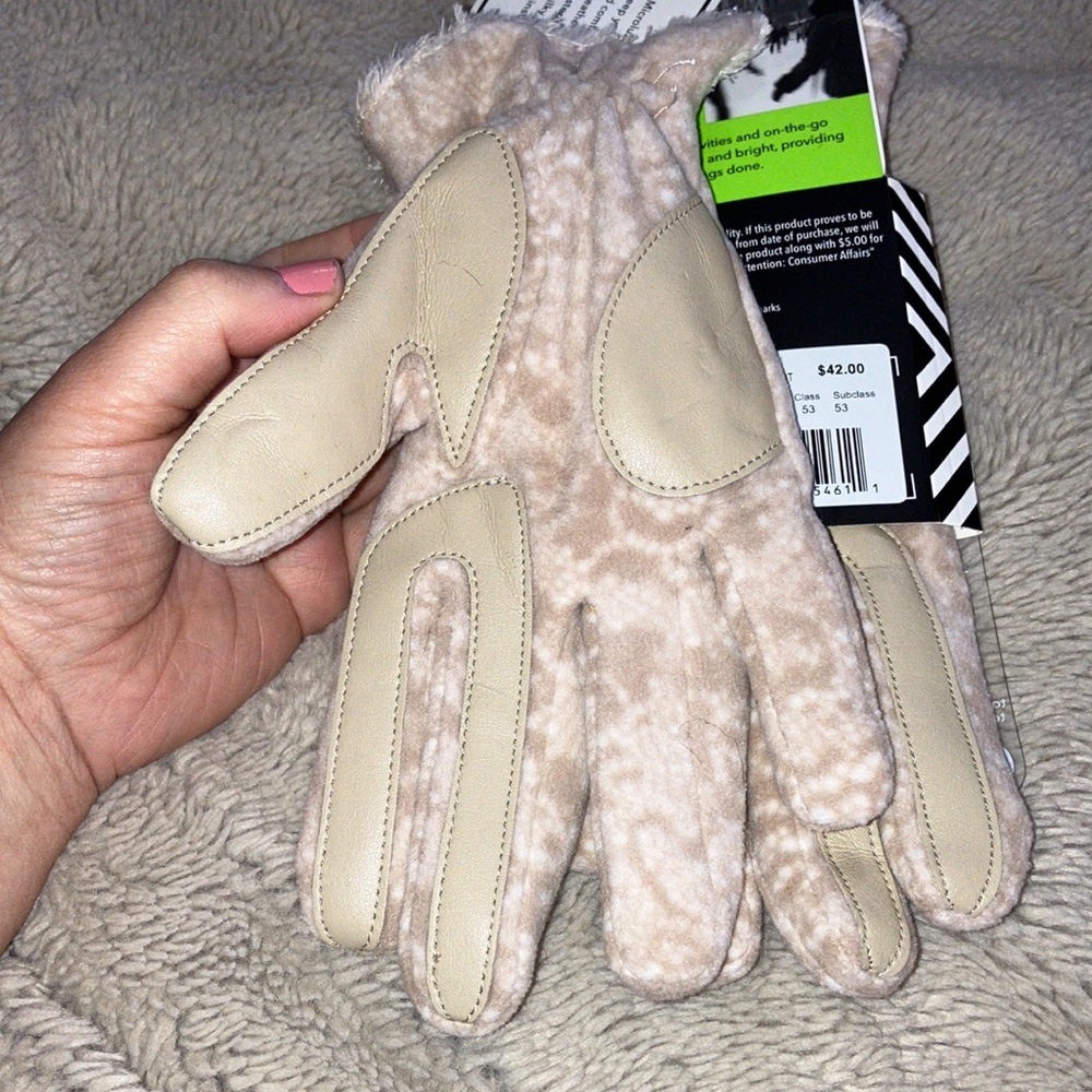 New Isotoner Women's SmartTouch Gloves - Picture 2 of 5